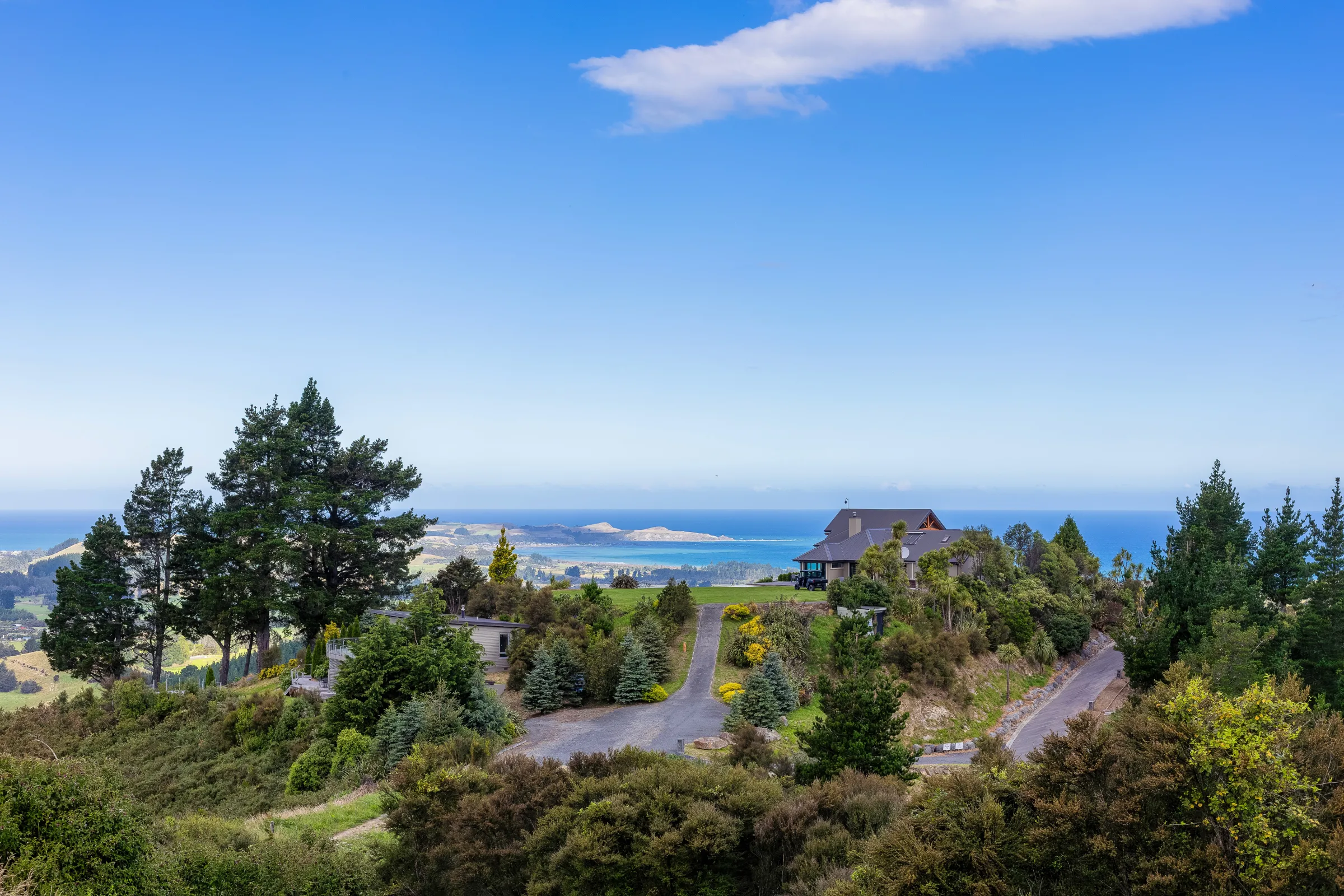 Ata Rangi Lodge grounds